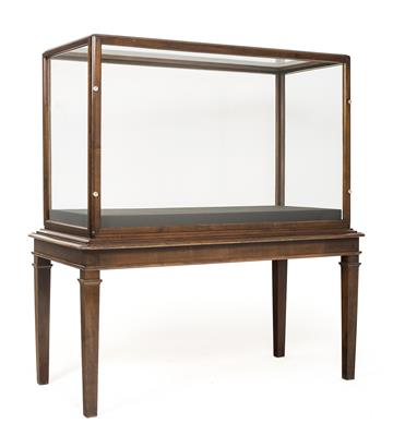 Large display cabinet, - Property from Aristocratic Estates and Important Provenance