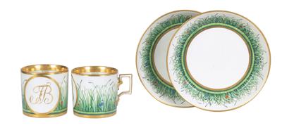 Pair of cups with gold monogram FB and saucers, - Majetek aristokratického původu a předměty  důležitých proveniencí