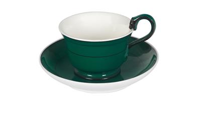 Teacup and saucer, - Di provenienza aristocratica