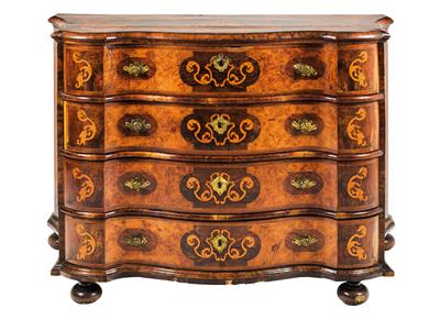 Baroque chest of drawers, - Nábytek, koberce