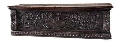 Northern Italian early Baroque coffer, - Mobili