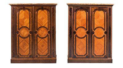 Pair of half height cabinets, - Mobili