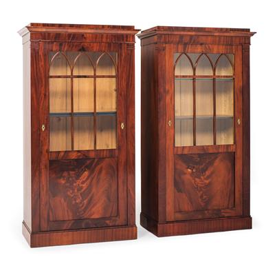 Pair of dainty Biedermeier cabinets, - Nábytek, koberce