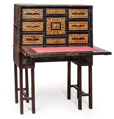 Renaissance cabinet, - Nábytek, koberce