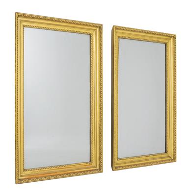 Rare pair of Biedermeier mirrors with bulls eye mouldings, - Furniture