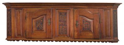 Tyrolean wall cabinet, - Mobili rustici