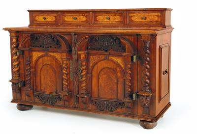 Baroque sideboard, - Nábytek, koberce