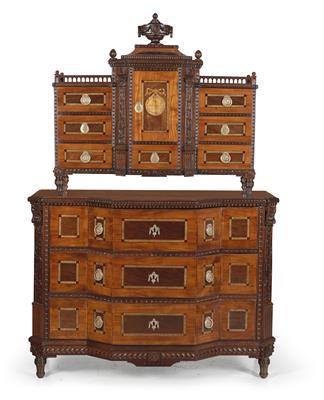 Neo-Classical cabinet on chest, - Mobili e arti decorative