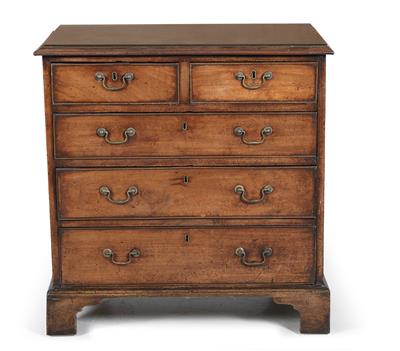 Small English chest of drawers, - Mobili e arti decorative