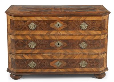 Chest of drawers, - Nábytek, koberce