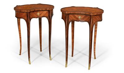 Pair of small salon tables, - Furniture and the decorative arts