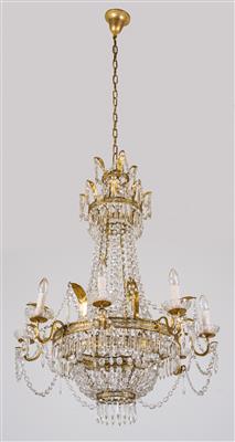 Glass crown-shaped chandelier, - Mobili