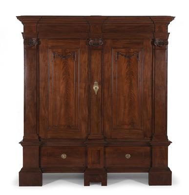 Neo-Classical hall cupboard, - Nábytek, koberce