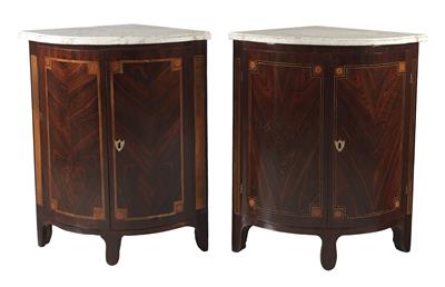 Pair of corner cabinets, - Furniture