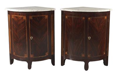 Pair of corner cabinets, - Mobili