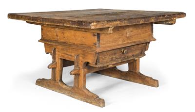 Rustic table or “Röhntisch”, - Rustic Furniture
