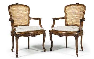 Pair of armchairs, - Mobili rustici