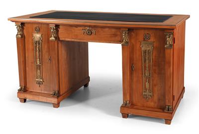 Freestanding Neo-Classical revival style writing desk, - Furniture and Decorative Art