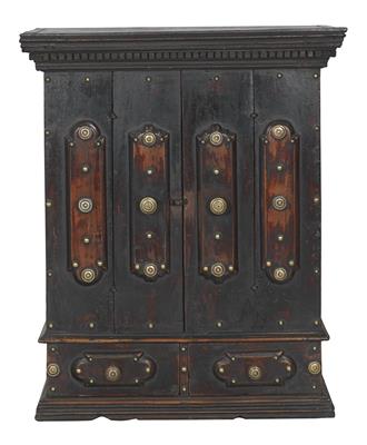 A small Italian Renaissance cabinet, - Collezione Reinhold Hofstätter