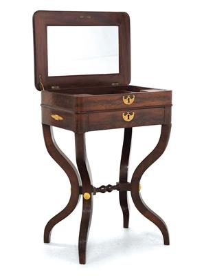 Side table, - Mobili e arti decorative