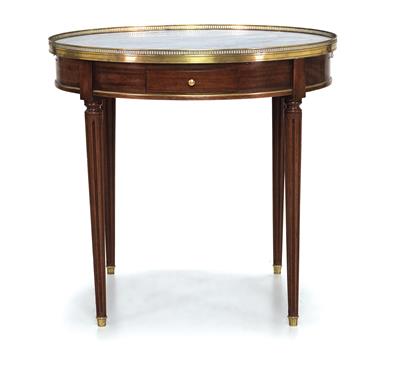 Round salon side table, - Furniture and Decorative Art