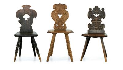 Three rustic chairs, - Mobili rustici