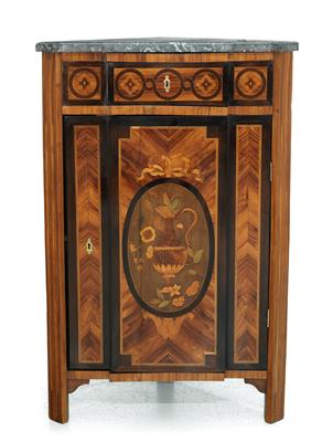 Half height corner cabinet, - Mobili e arti decorative