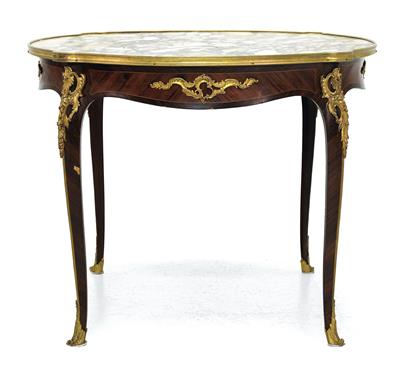 Round salon table, - Mobili e arti decorative