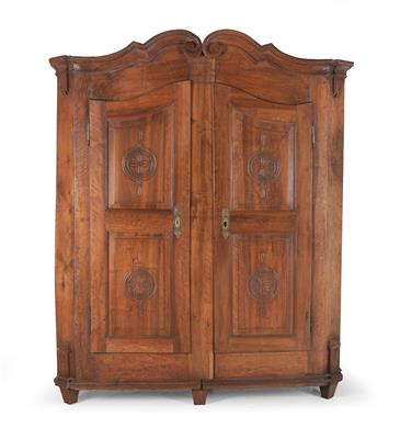 Provincial Neo-Classical cabinet, - Rustikální nábytek