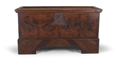 Late Gothic coffer, - Rustikální nábytek