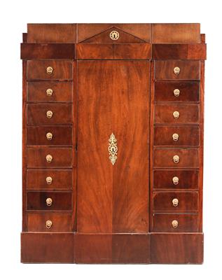 Half-height chest of drawers in Neo-classical style, - Nábytek