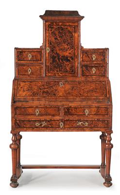 Small early Baroque bureau cabinet, - Furniture and Decorative Art