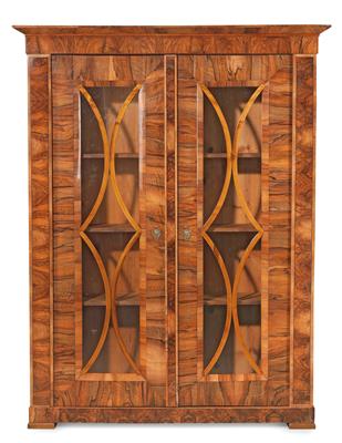 Vitrine in the style of Biedermeier, - Furniture and Decorative Art