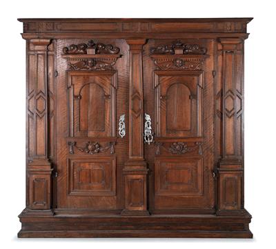 Hall cupboard, - Mobili e arti decorative