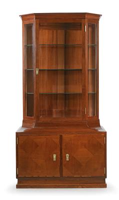 An Art Nouveau display cabinet, - Nábytek