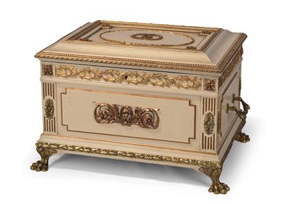 A small wedding chest, - Furniture and Decorative Art