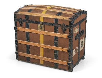 A cruise suitcase, - Mobili e arti decorative