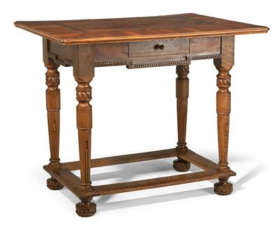 A Provincial Neo-Classical Table, - Rustikální nábytek