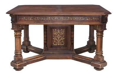 A Historicist Extension Table, - Furniture and Decorative Art