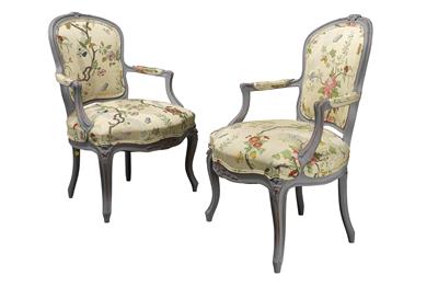 A Pair of Small Armchairs in Baroque Style, - Furniture and Decorative Art