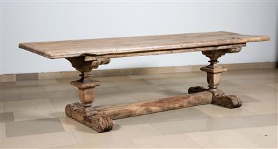 A Long Provincial Refectory Table, - Mobili