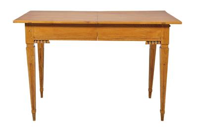 A Josephinian Extension Table, - Majetek aristokratického původu a předměty důležitých proveniencí