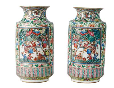 A Pair of ‘Famille Rose’ Vases, - Di provenienza aristocratica