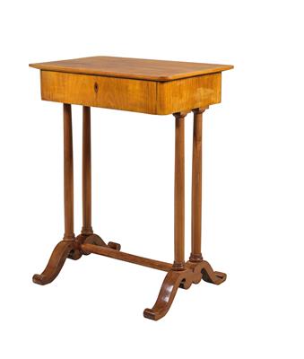 A Late Biedermeier Work Table or Sewing Table, - Asie, starožitnosti a nábytek - Část 2