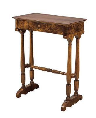 A Biedermeier Sewing Table, - Asiatico, antiquariato e mobili - Parte 2