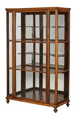 A Display Cabinet, - Asiatico, antiquariato e mobili - Parte 2