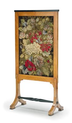 A Biedermeier Fire Screen, - Di provenienza aristocratica