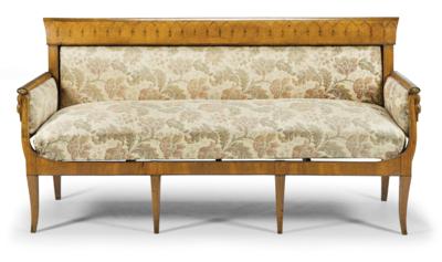 An Elegant Biedermeier Settee, - Di provenienza aristocratica