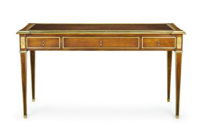 An Elegant Writing Desk (‘Bureau Plat’), - Furniture