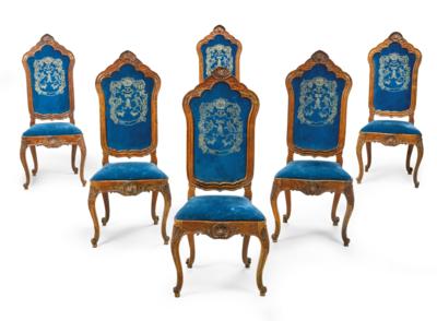 A Set of 6 Elegant Chairs - Nábytek